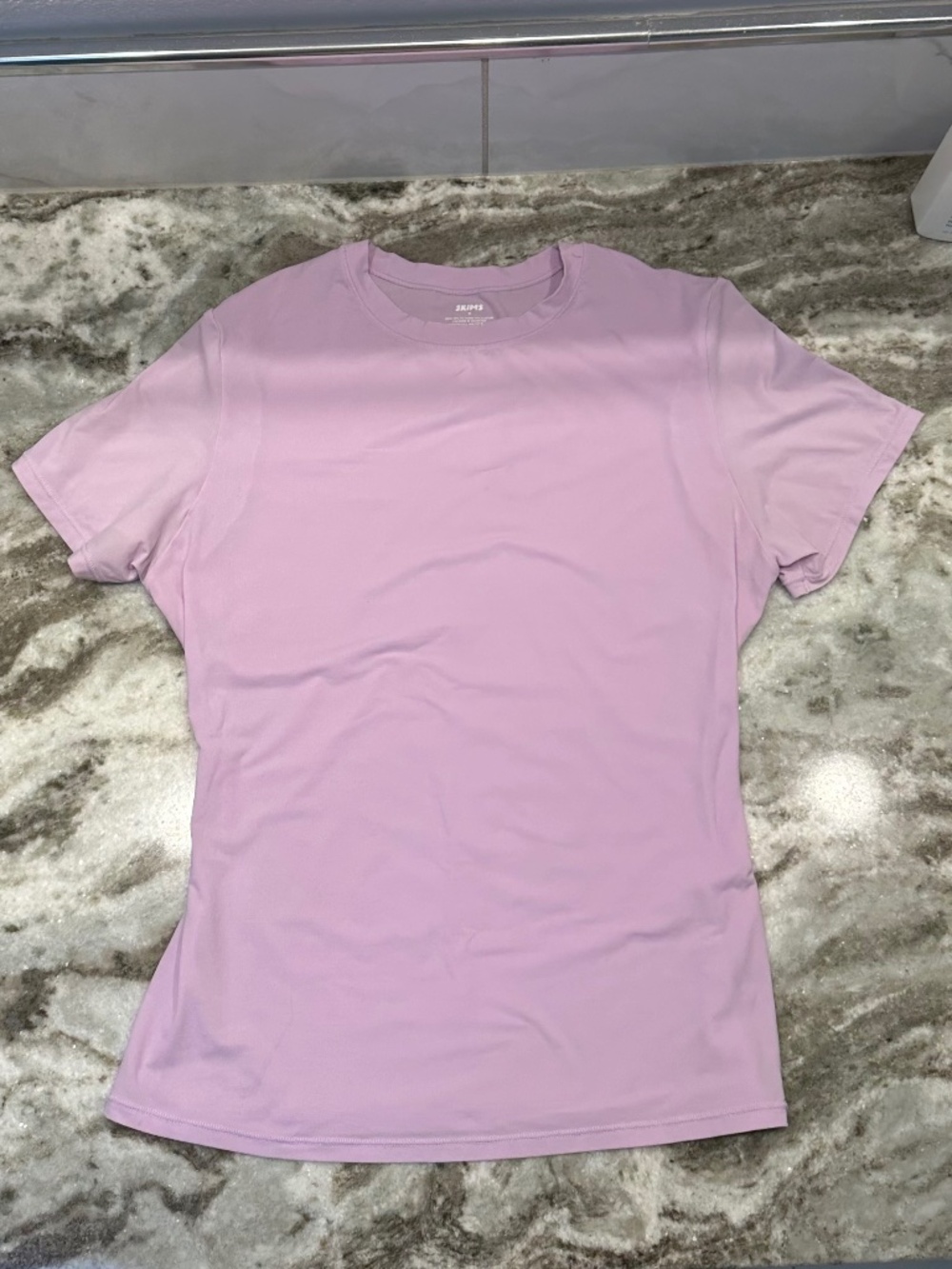 *PLEASE READ* SKIMS Fits Everybody T-Shirt - MEDIUM - with imperfections